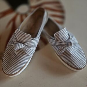 Margaritaville Blue And White Stripe Canvas Knotted Slide On Mule Size 8